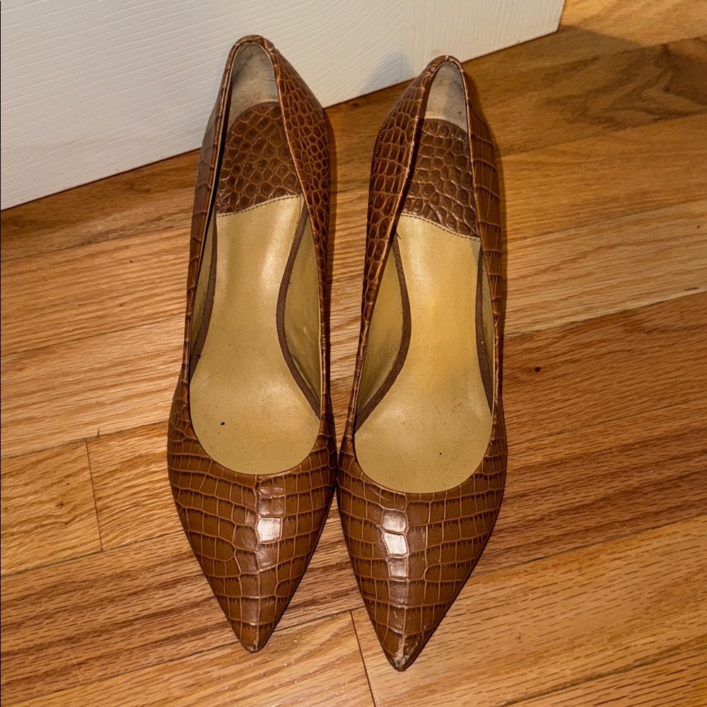 Nine West Brown Crocodile Pattern Heels